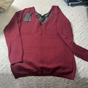 Guess burgundy light weight long sleeve sweater size L with tags